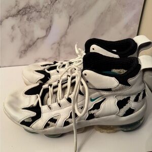 Size 9 - Nike Air VaporMax Gliese White